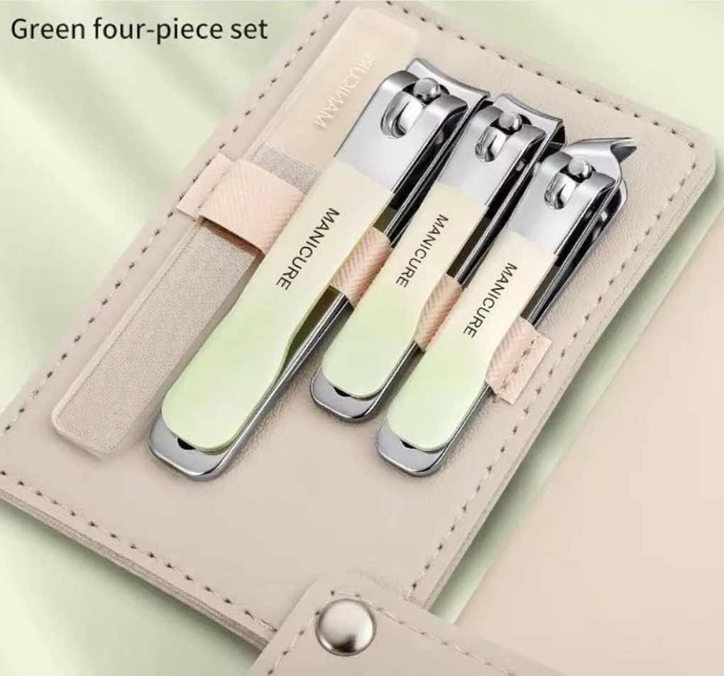 Professional Nail Clipper Set 4PCS with Rotating Storage Bag